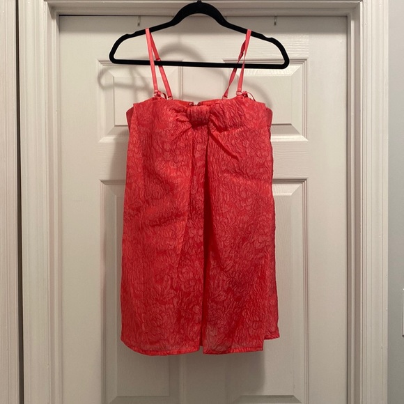 BCBGMaxAzria Dresses & Skirts - NWT BCBG bright raspberry dress with bow. Size 8